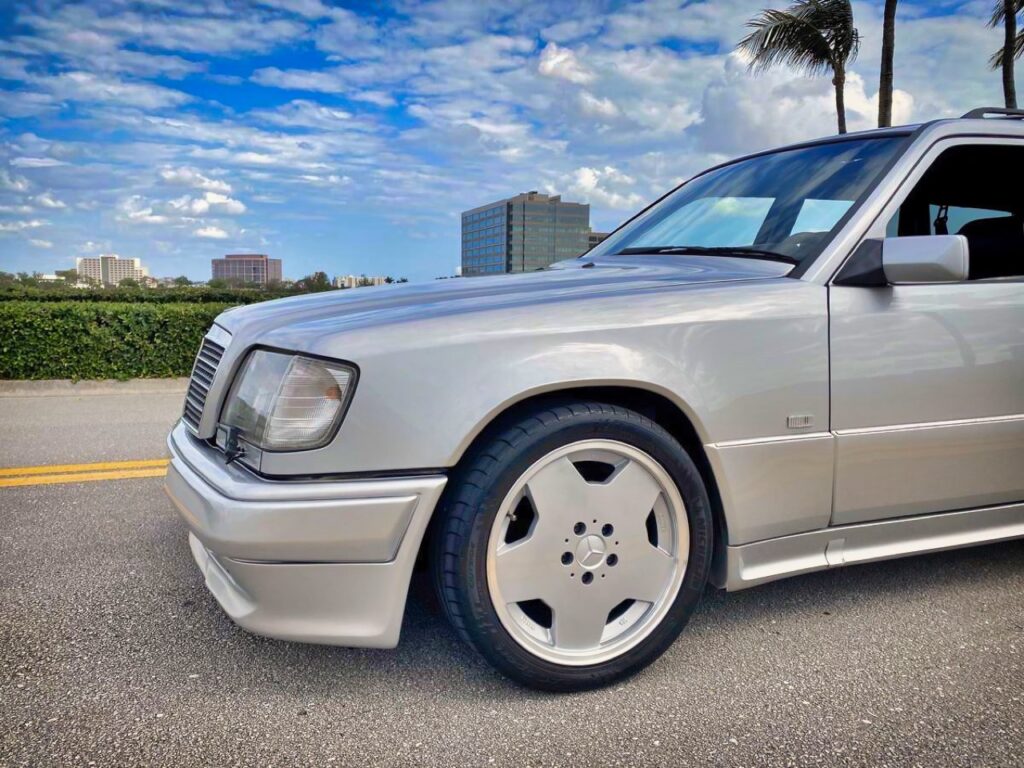 Mercedes E36 AMG Break - Officielle et officieuse ! 20