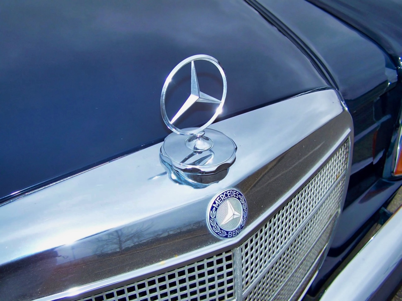 '69 Mercedes 220 W115 en V8 GM... Du ketchup dans la choucroute ! 8