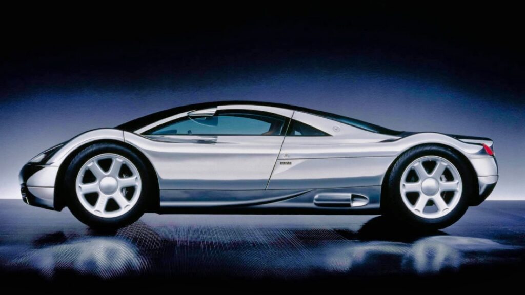 Audi Avus - Alu & W12 pour un hommage à Auto Union 20