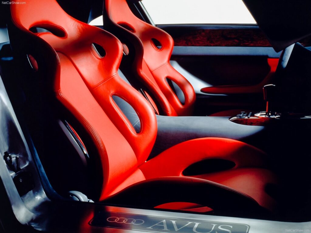 Audi Avus - Alu & W12 pour un hommage à Auto Union 8