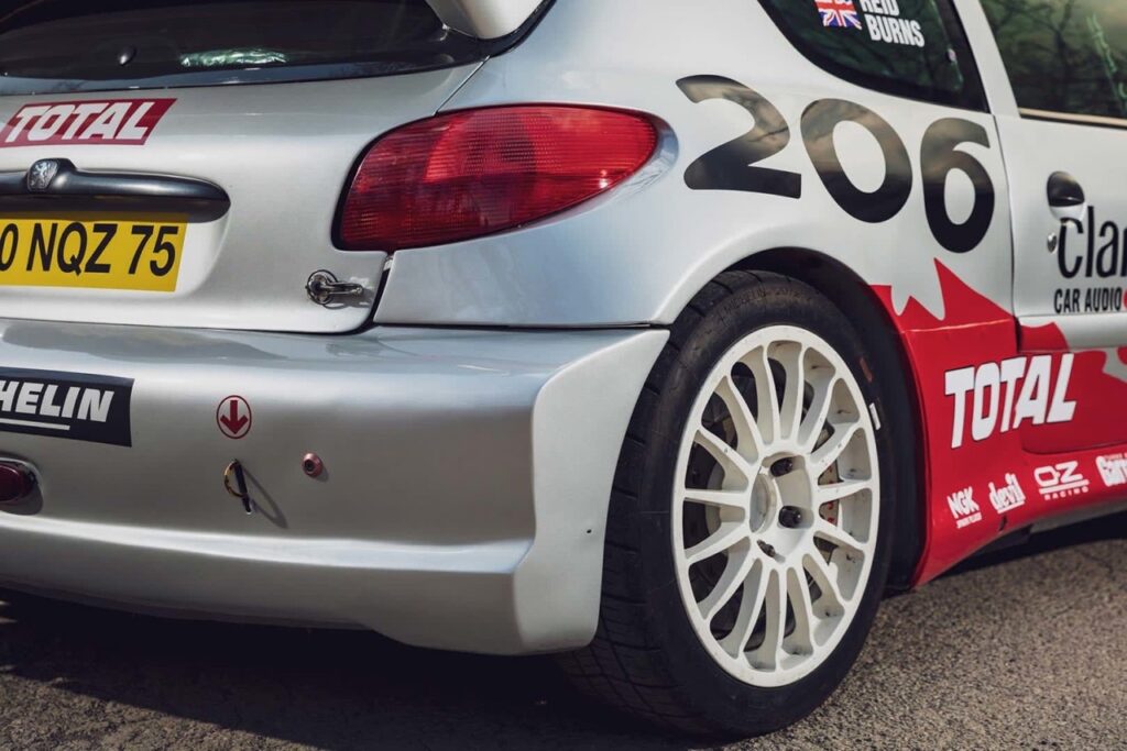 PEUGEOT 206 WRC PRÉSENTATION CAR 1998 - 1/43 - Vitesse EUR 25,00