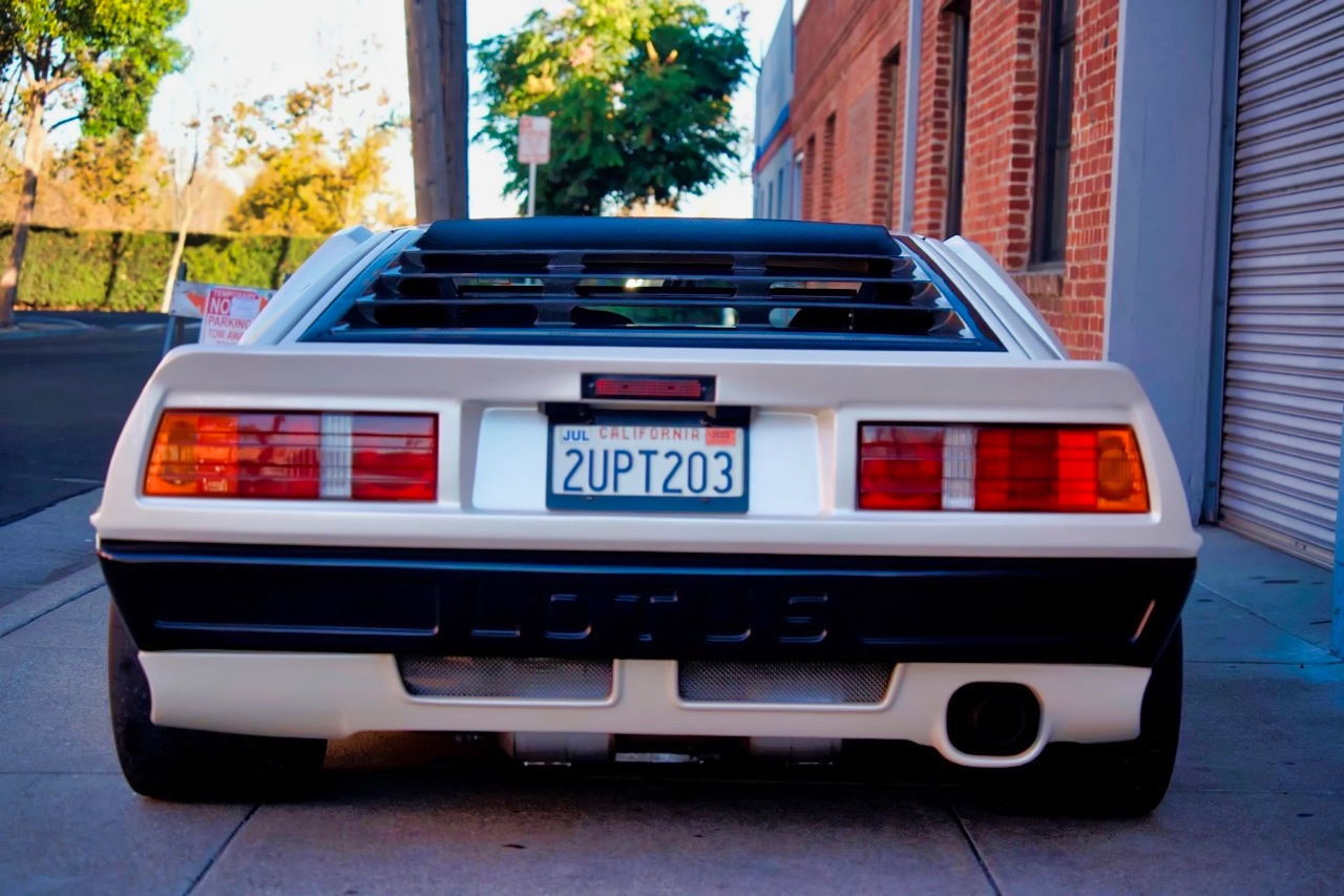 '87 Lotus Esprit Turbo - Restomod avec 450 ch sous l'capot ! 8