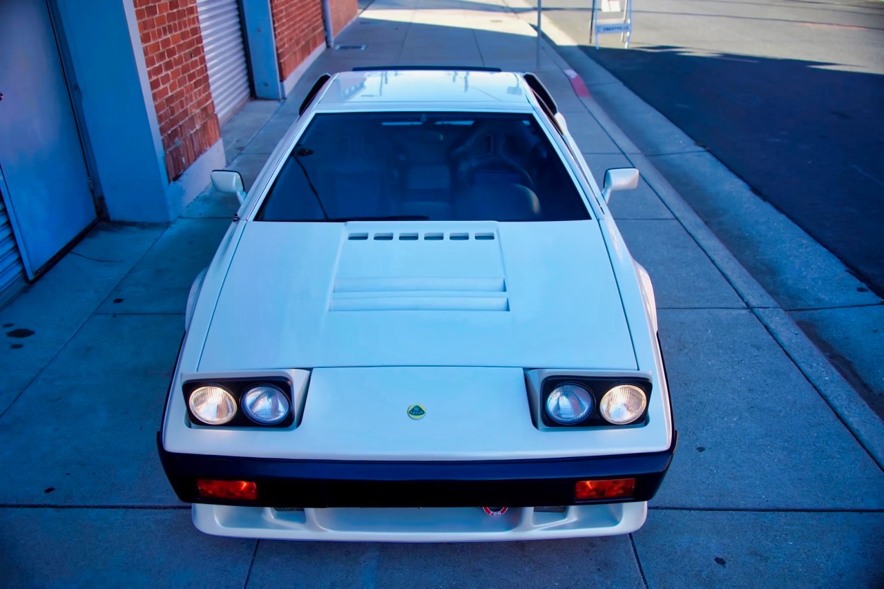 '87 Lotus Esprit Turbo - Restomod avec 450 ch sous l'capot ! 3