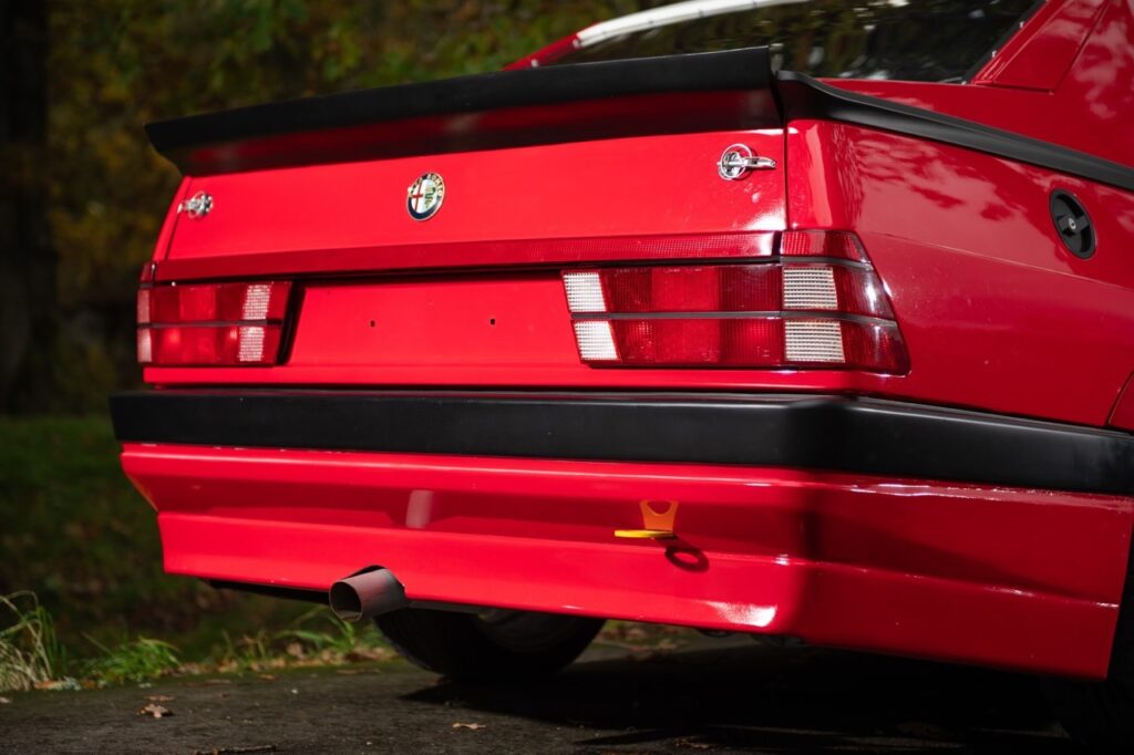'88 Alfa 75 V6 3.0 l 24s - Al dente ! 28 '88 Alfa 75 V6 3.0 l 24s - Al dente ! 28