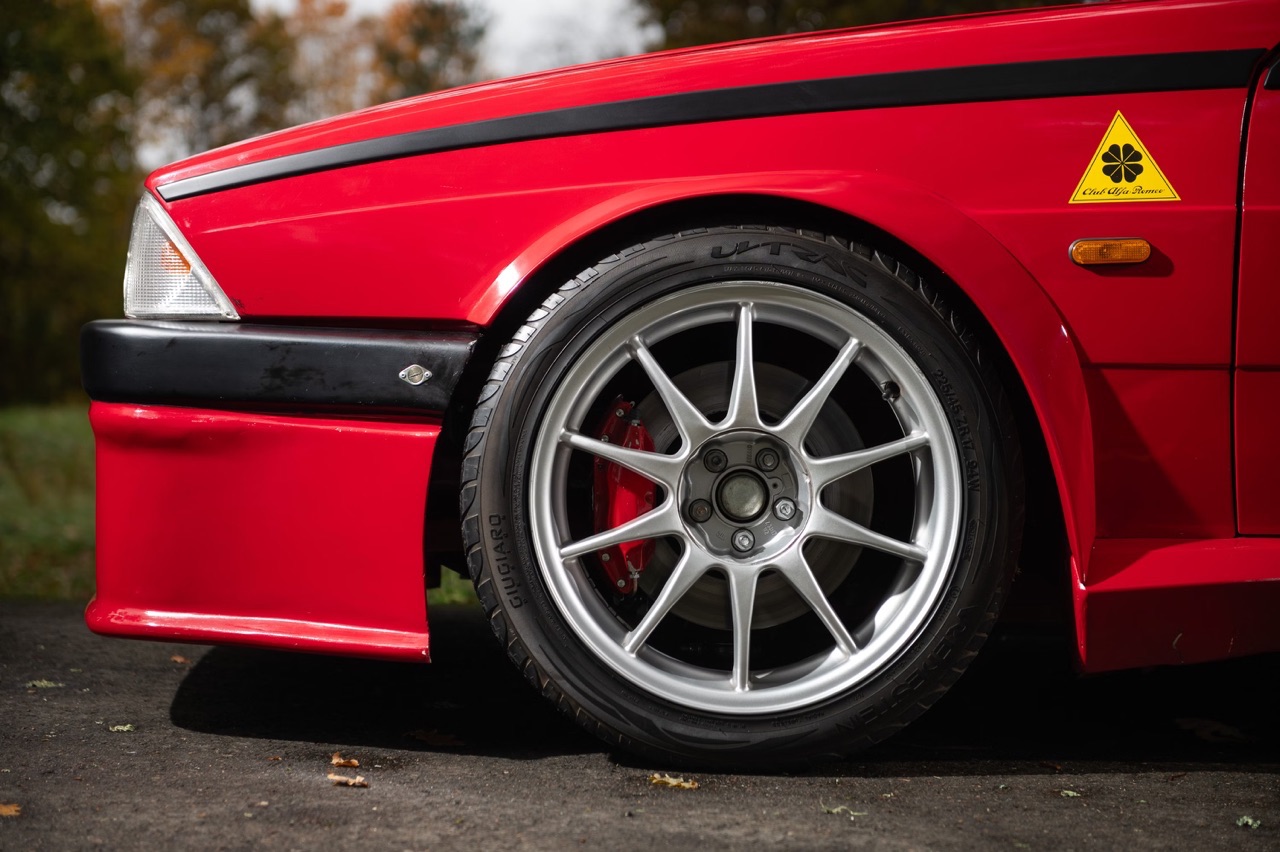 '88 Alfa 75 V6 3.0 l 24s - Al dente ! 21 '88 Alfa 75 V6 3.0 l 24s - Al dente ! 21