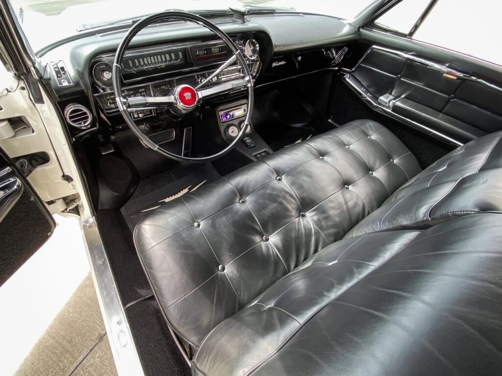 '63 Cadillac Coupé DeVille - Imaginez vous sur la Route 66 ! 14