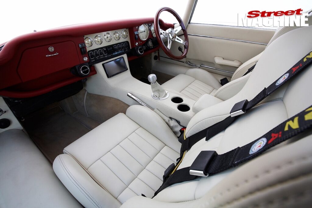 '70 Jaguar Type E en LS2 Biturbo... L'anglaise devenue hot rod ! 8