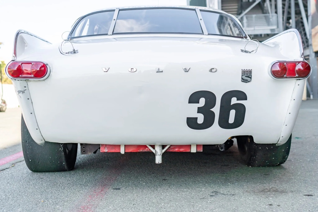 '62 Volvo P1800 racecar - De la rue aux circuits ! 3