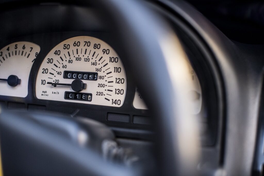 Lotus Elan M200 Speedster - Une Ferrari en maillot de bain ! 14