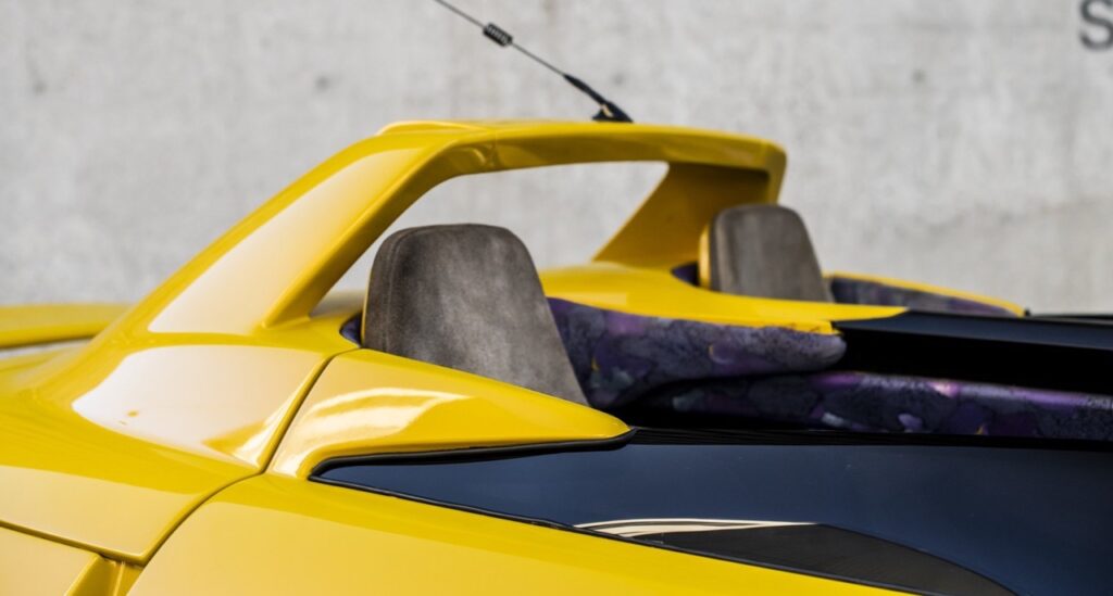 Lotus Elan M200 Speedster - Une Ferrari en maillot de bain ! 10