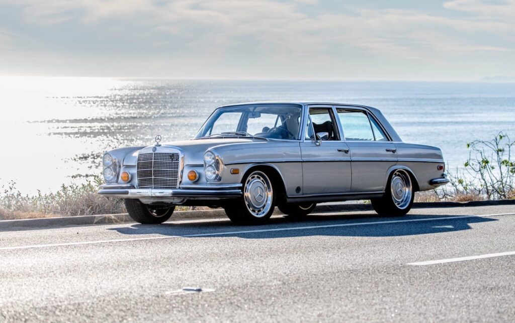 '71 Mercedes 300 SEL ICON - Une Hackflosse pour Zuzubelle ! 11
