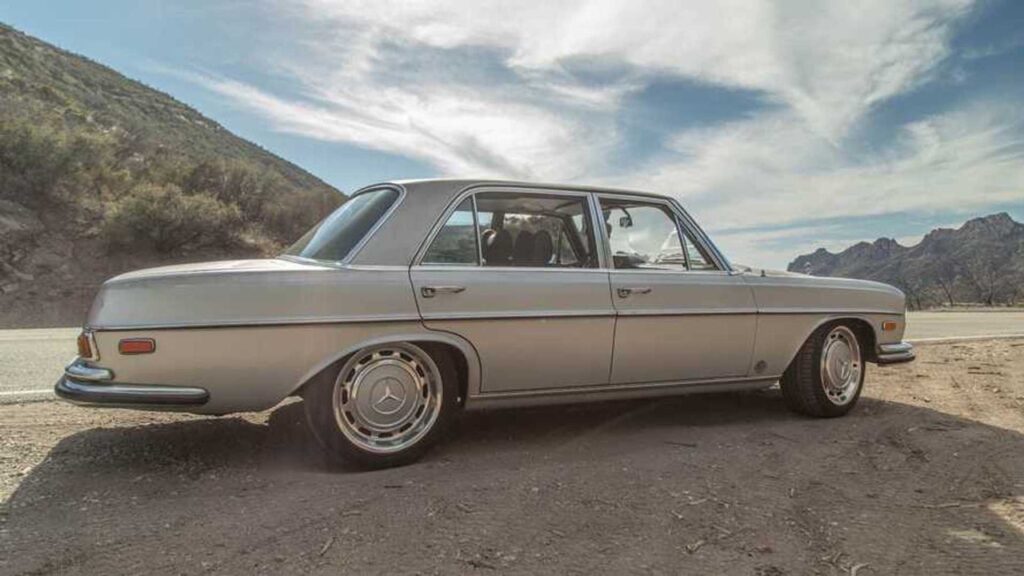 '71 Mercedes 300 SEL ICON - Une Hackflosse pour Zuzubelle ! 8