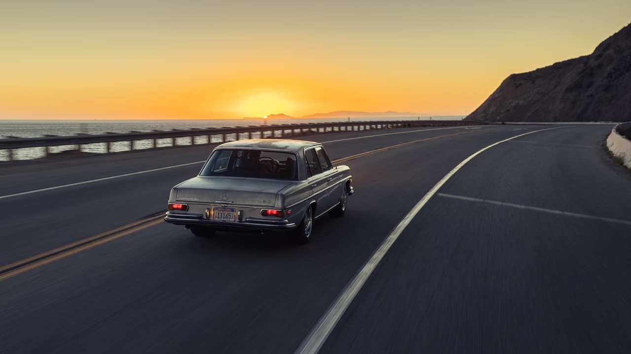 '71 Mercedes 300 SEL ICON - Une Hackflosse pour Zuzubelle ! 1