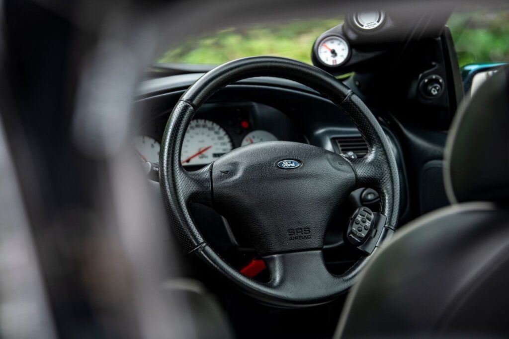 '98 Ford Escort 1.8 GTi Turbo - Une minute de silence ! 27