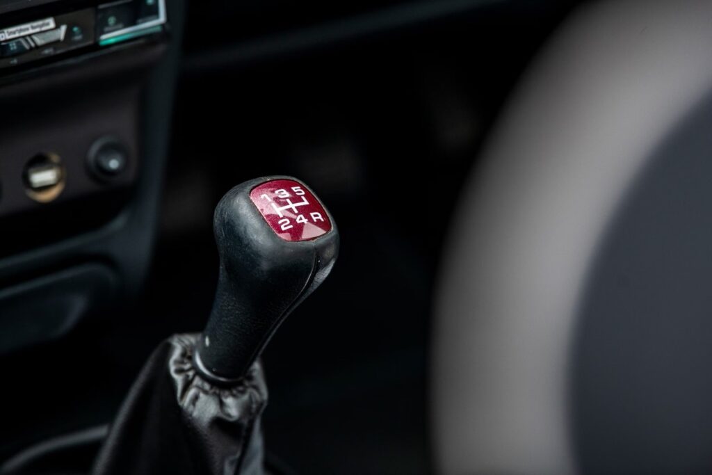 '98 Ford Escort 1.8 GTi Turbo - Une minute de silence ! 23