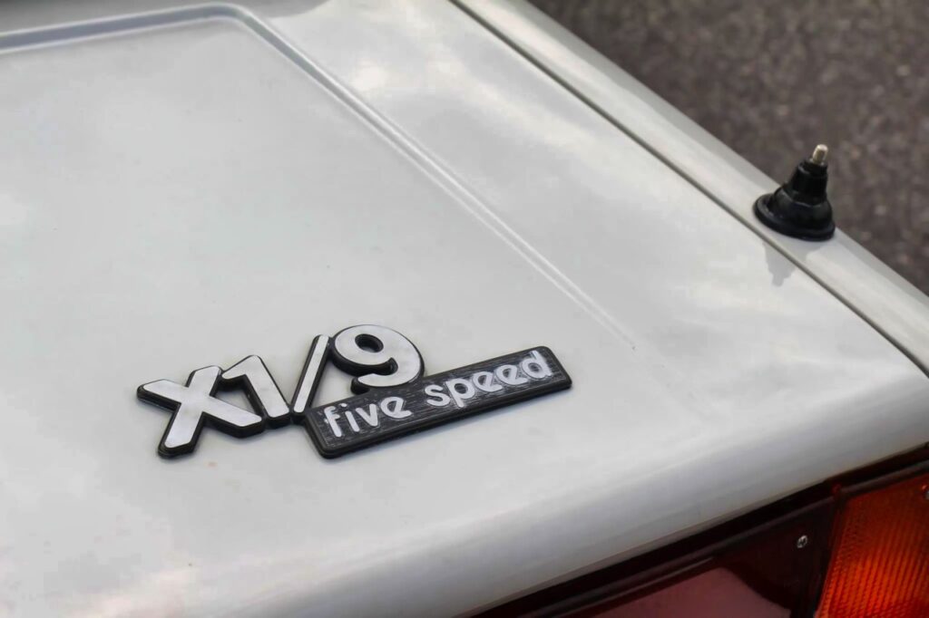 '84 Fiat X1/9... avec un K20 c'est une vraie sportive ! 12