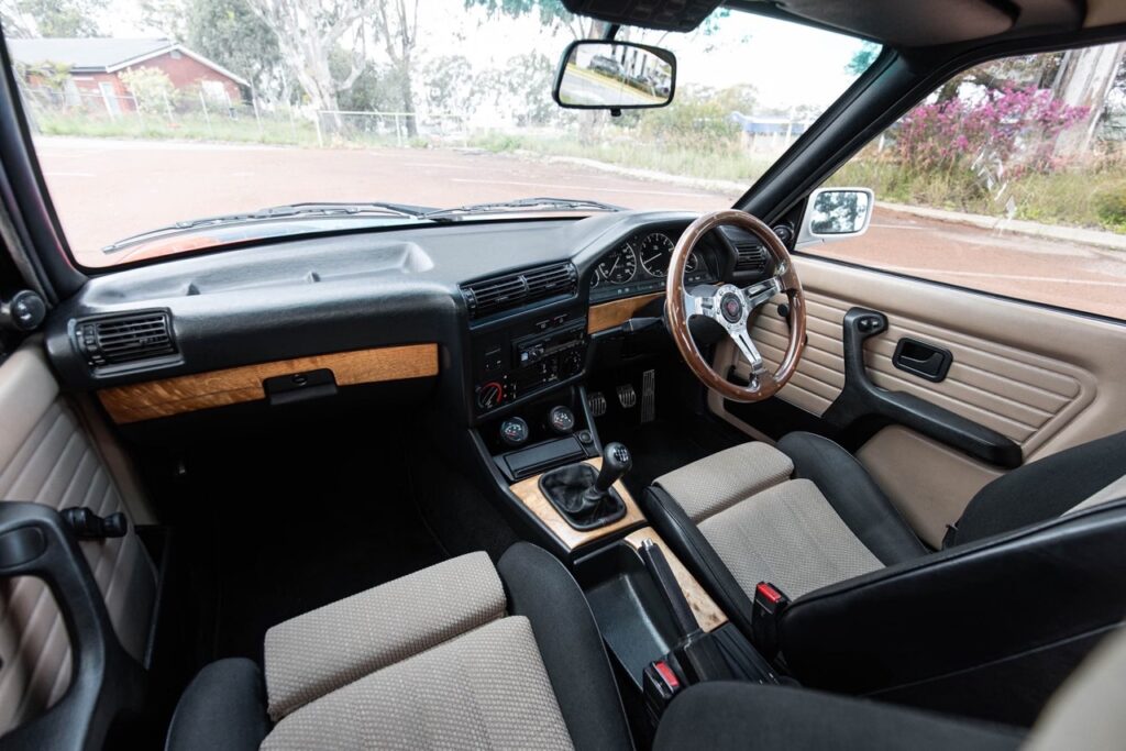 '83 BMW E30 327i Turbo... Berline sous amphet' ! 18