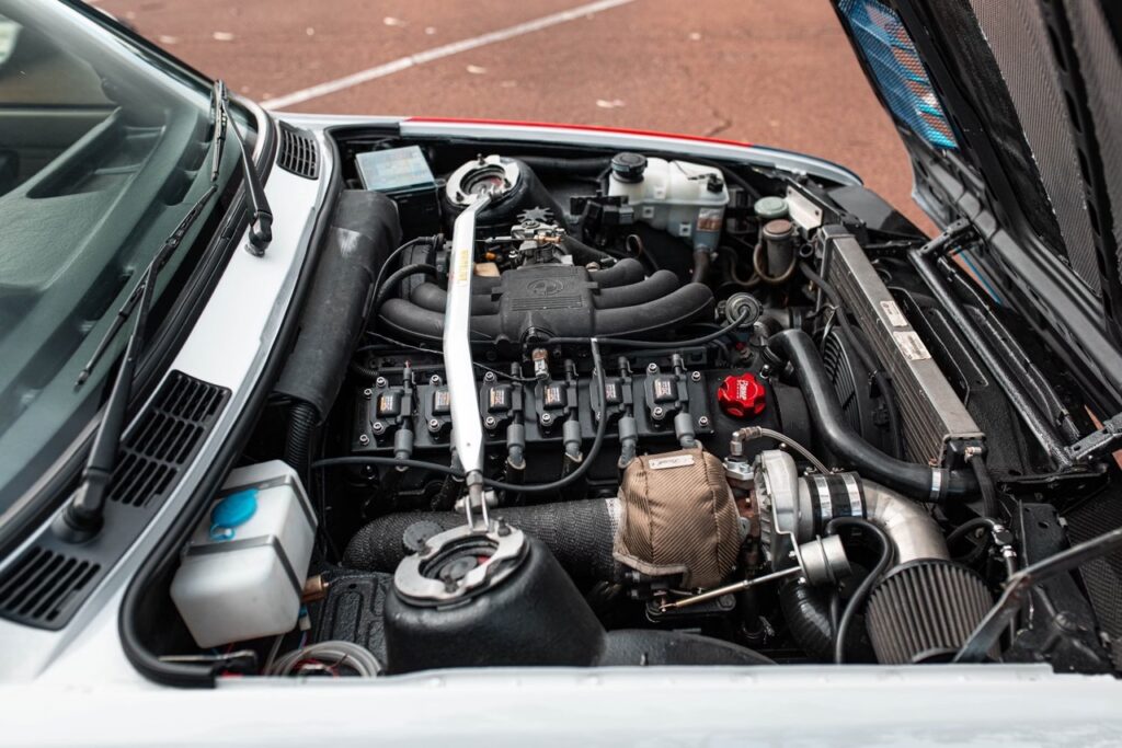 '83 BMW E30 327i Turbo... Berline sous amphet' ! 17