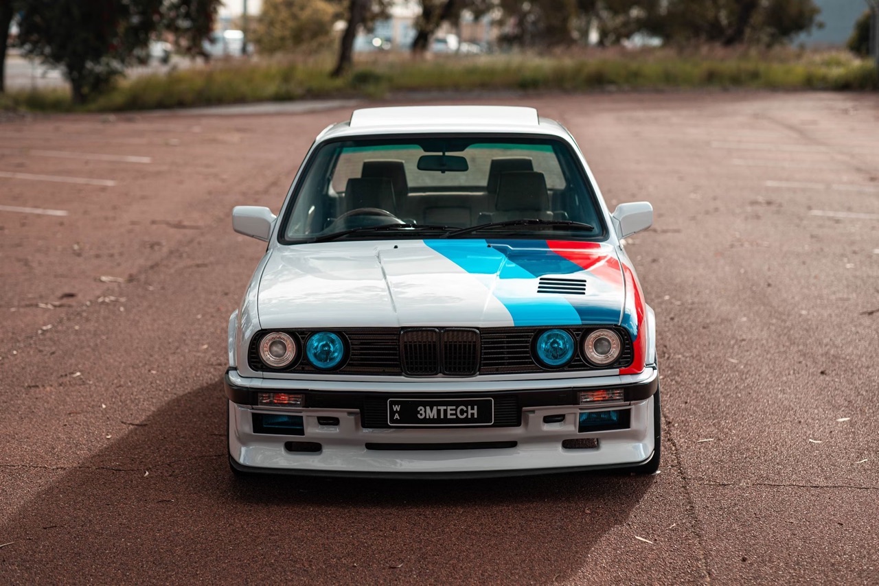 '83 BMW E30 327i Turbo... Berline sous amphet' ! 2