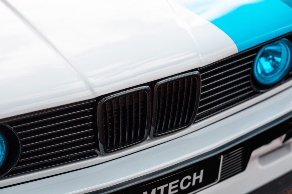 '83 BMW E30 327i Turbo... Berline sous amphet' ! 9
