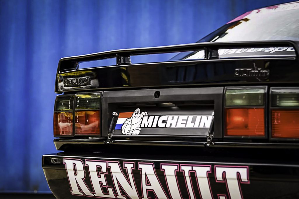 '86 R21 2l Turbo Penthouse - Touring Car en string ! 16