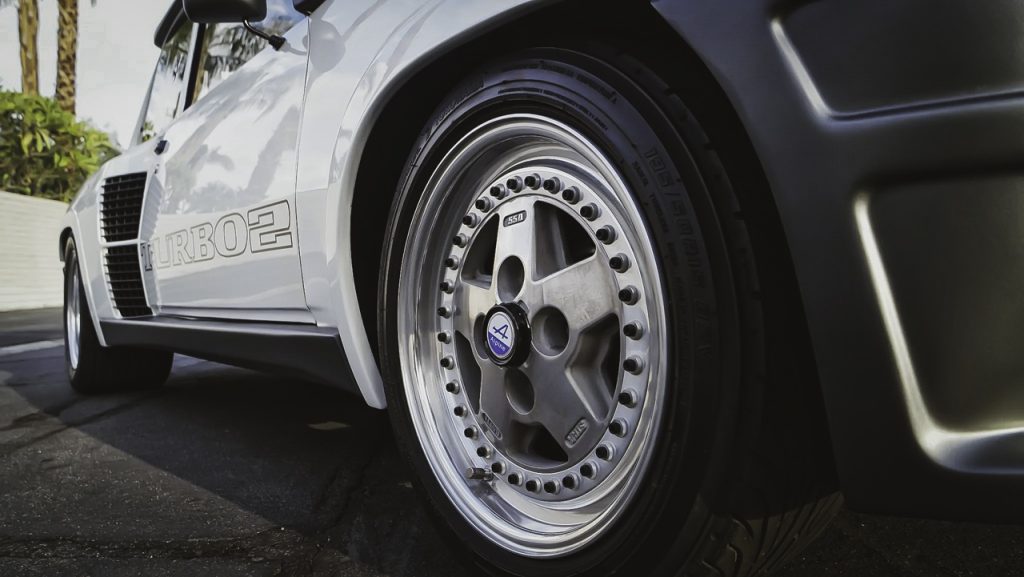 '85 R5 Turbo 2 Evo avec un rotatif 13B sous le capot - Je sens qu'on va s'marrer... 12