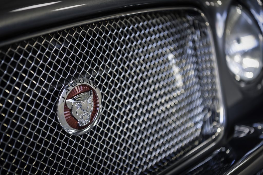 Jaguar XJC 430 Retropower... Ca sent le V8 et le restomod ! 12