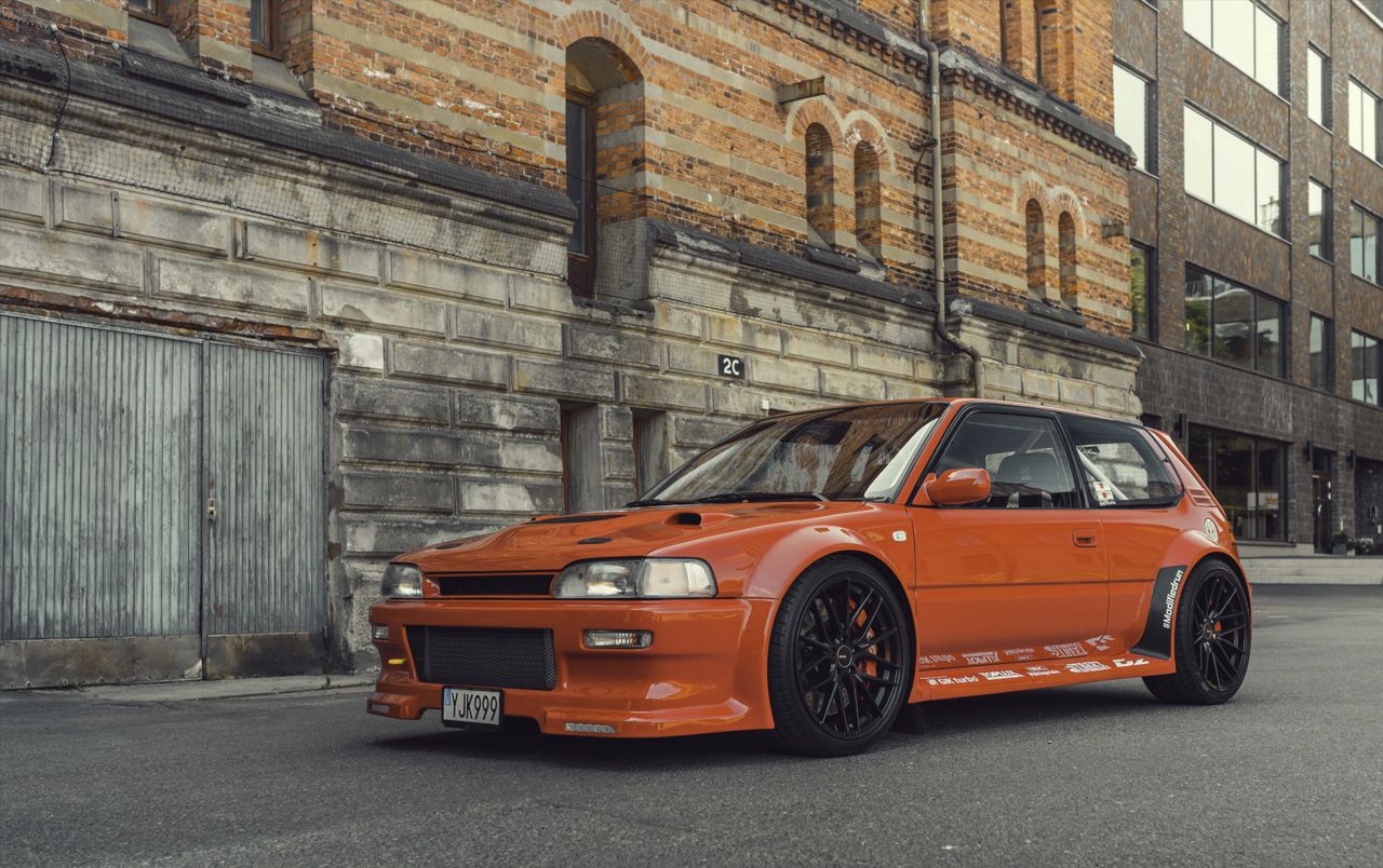 Accueil 16 Toyota Corolla AE92 : Propu et 2JZ… en mode street legal !
