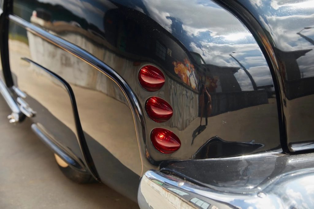 '50 Mercury Eight Coupé - Appelez la BadBoy ! 11
