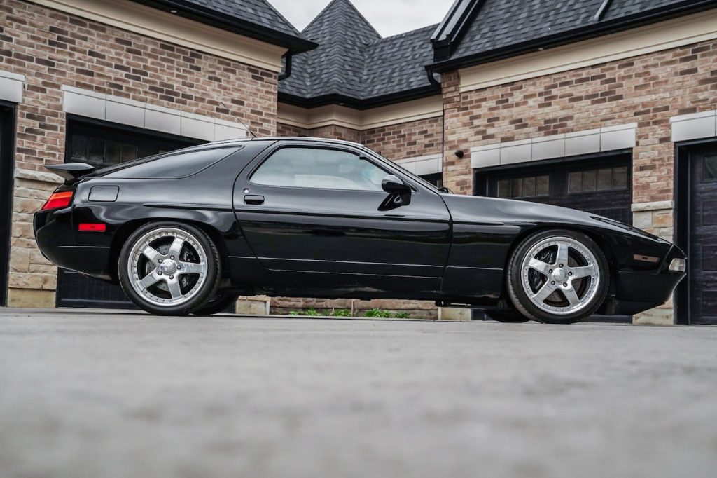 '90 Porsche 928 GT Supercharged... ça, c'est pas d'origine ! 4
