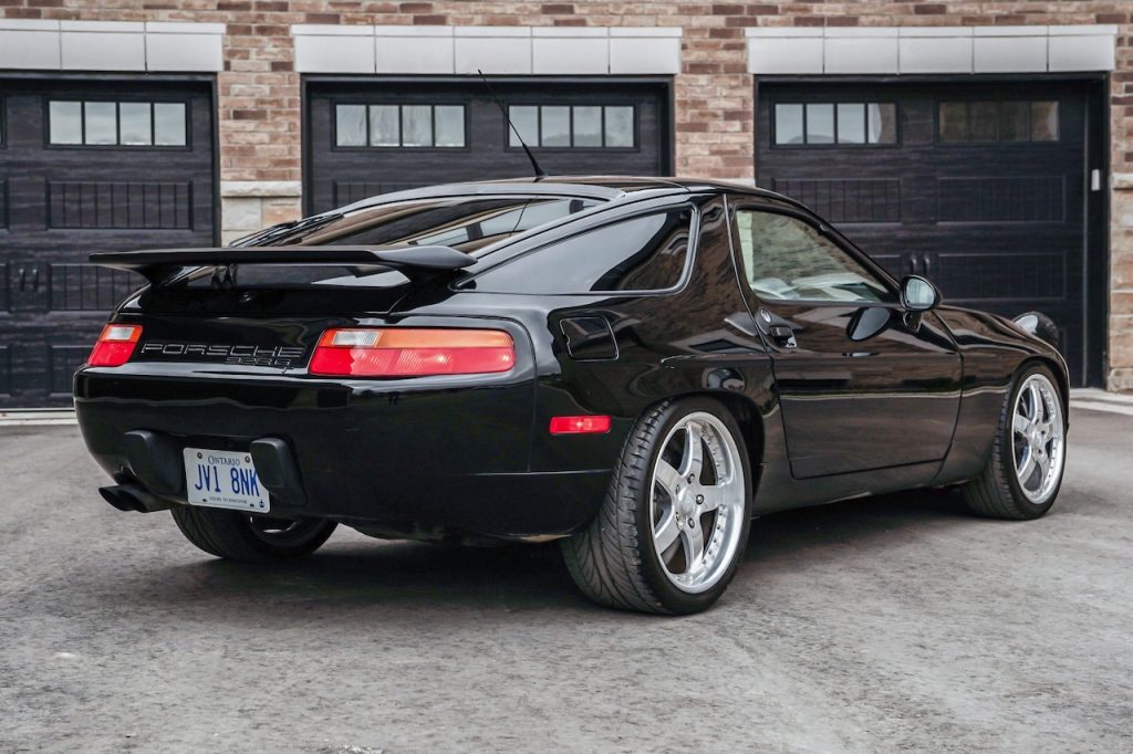 '90 Porsche 928 GT Supercharged... ça, c'est pas d'origine ! 3