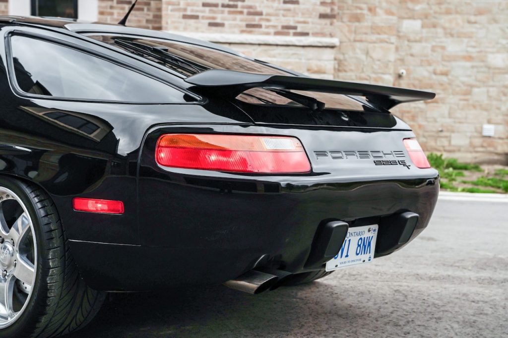 '90 Porsche 928 GT Supercharged... ça, c'est pas d'origine ! 10