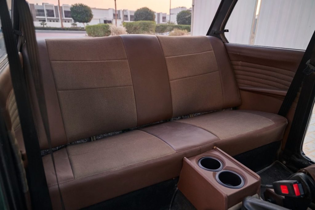 '76 BMW 2002 Restomod - Vintage mais moderne ! 31