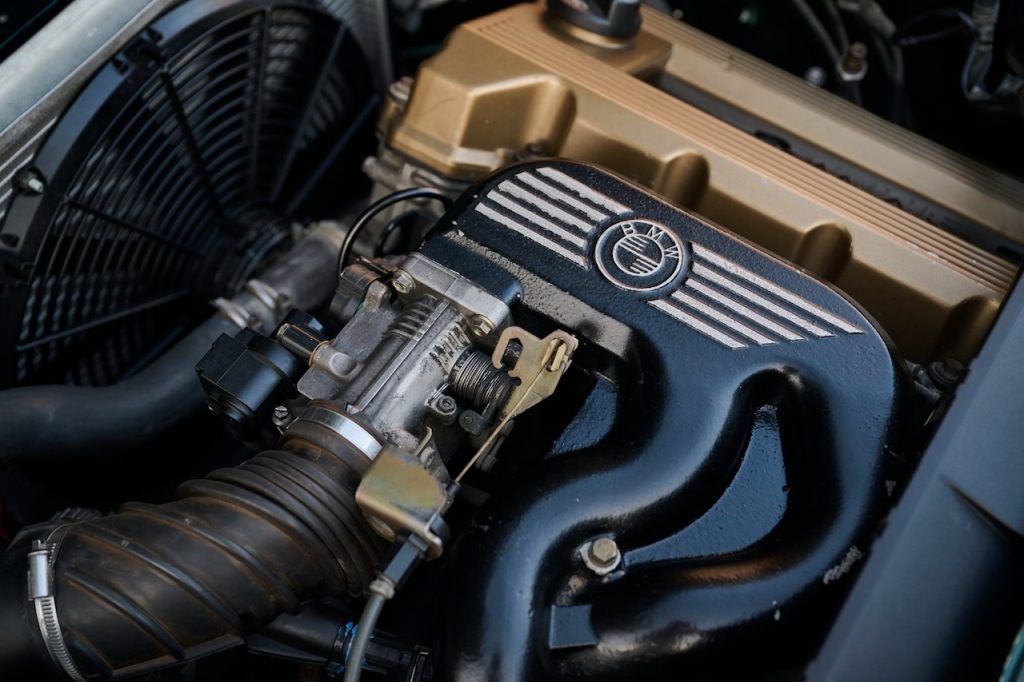 '76 BMW 2002 Restomod - Vintage mais moderne ! 19