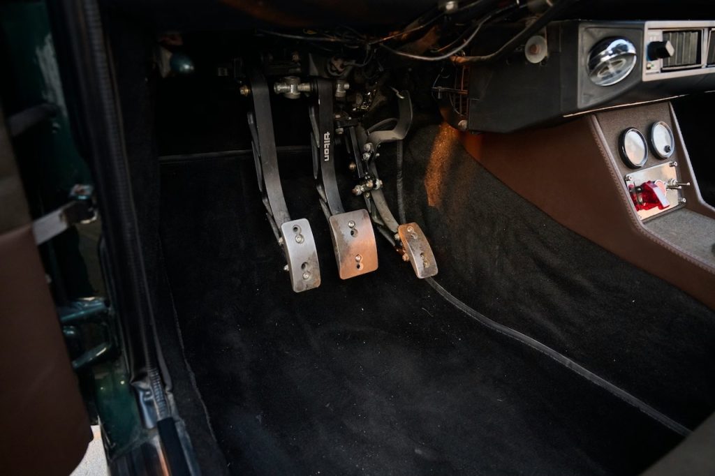 '76 BMW 2002 Restomod - Vintage mais moderne ! 30