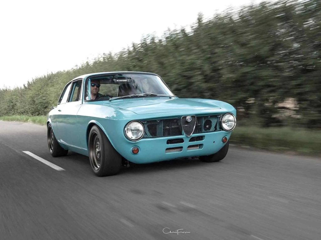 Retropower Alfa Romeo Giulia GT Junior - Singer à l'italienne ! 8