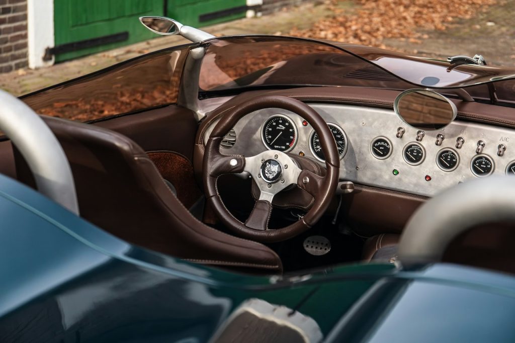 '99 Jaguar XK180 Concept - Une XKR qui joue au Top Model ! 29