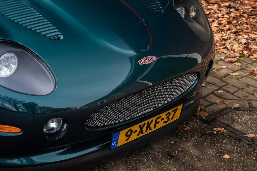 '99 Jaguar XK180 Concept - Une XKR qui joue au Top Model ! 13