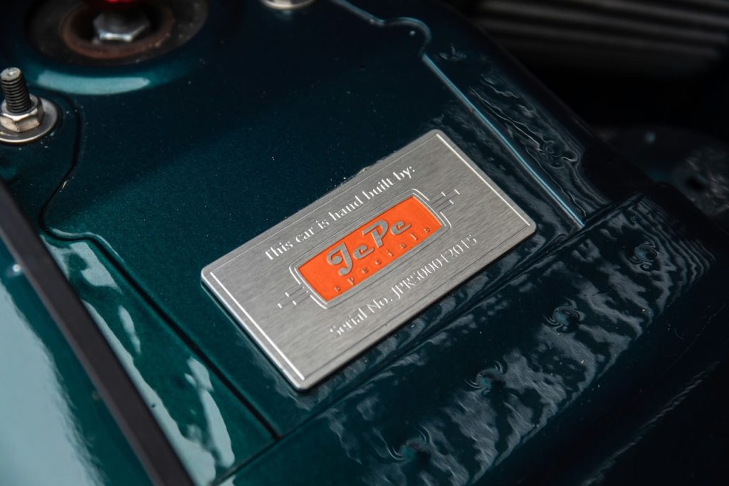 '99 Jaguar XK180 Concept - Une XKR qui joue au Top Model ! 39