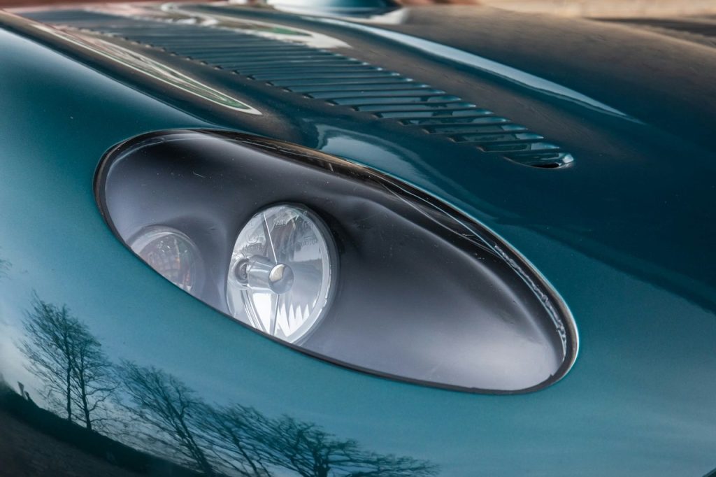 '99 Jaguar XK180 Concept - Une XKR qui joue au Top Model ! 12