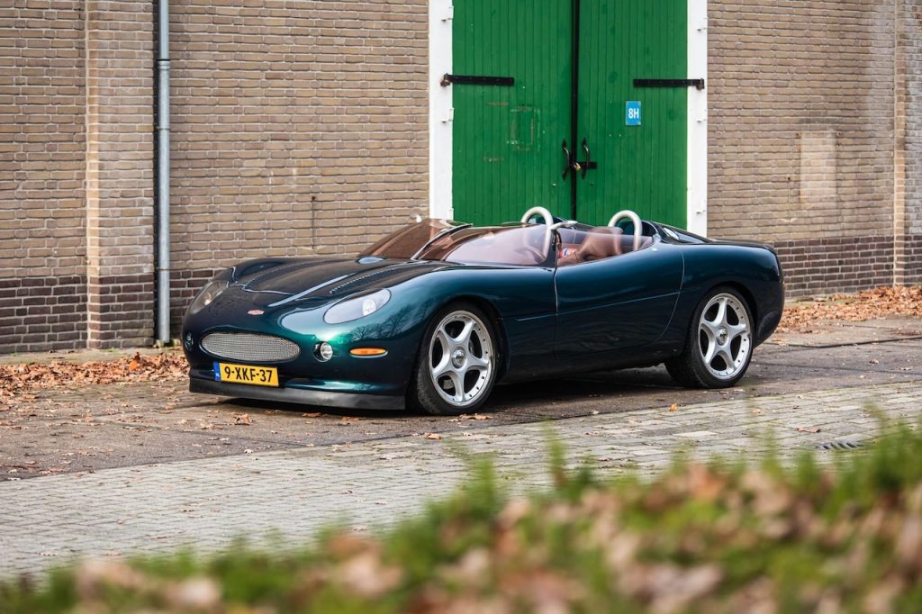 '99 Jaguar XK180 Concept - Une XKR qui joue au Top Model ! 2