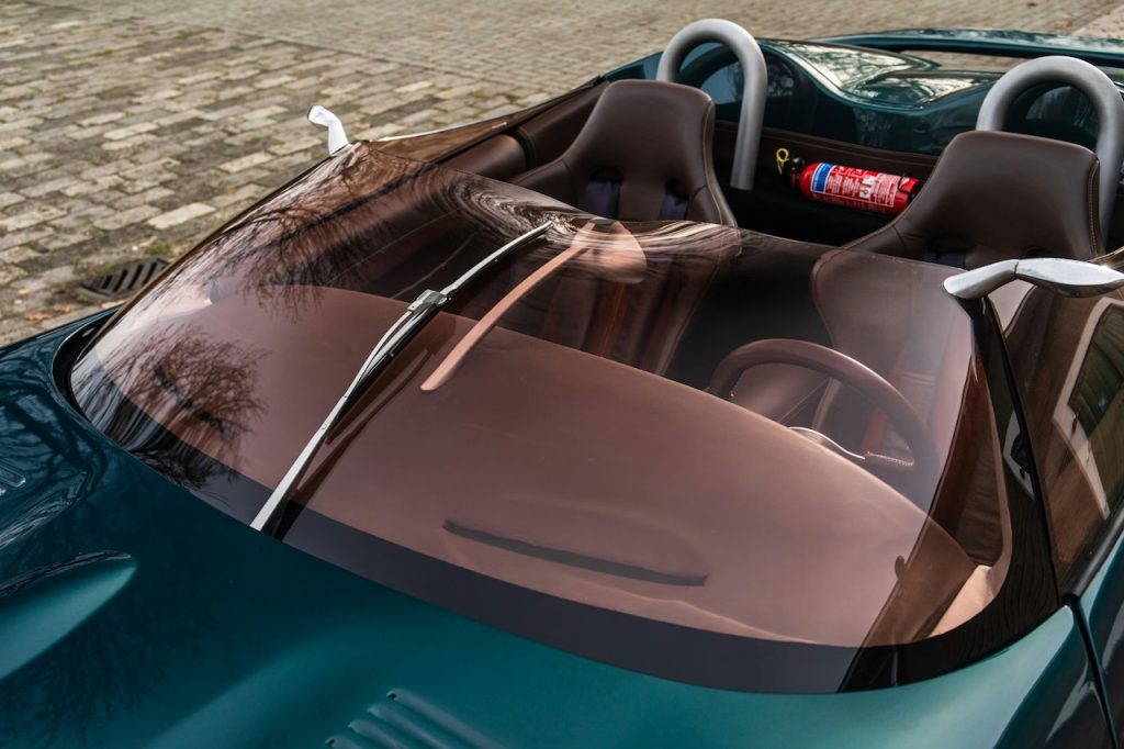 '99 Jaguar XK180 Concept - Une XKR qui joue au Top Model ! 20