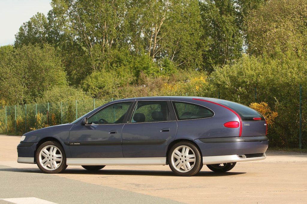 Renault Safrane Long Cours : Heuliez part à la chasse en biturbo ! 3 Renault Safrane Long Cours : Heuliez part à la chasse en biturbo ! 3