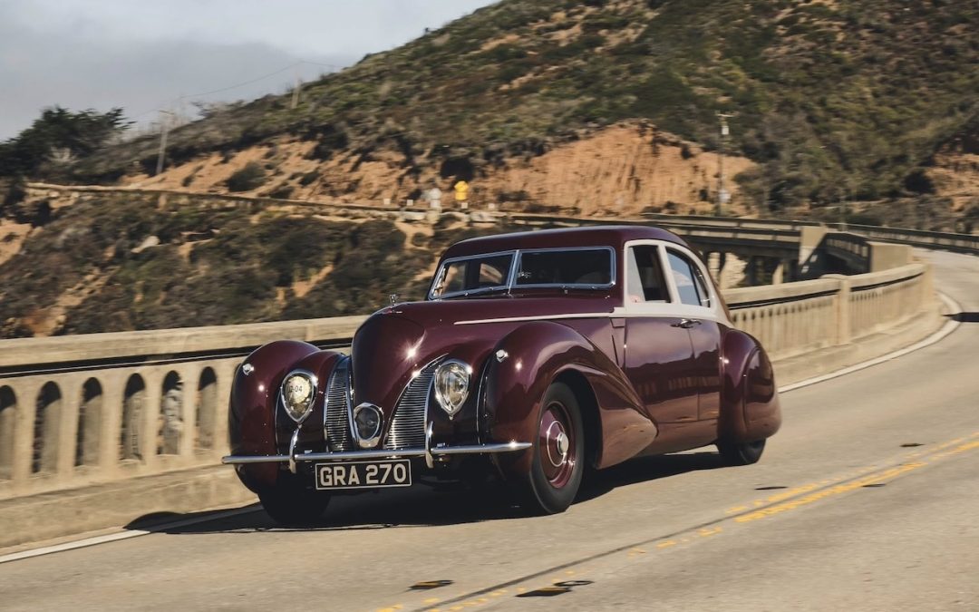 &rsquo;39 Bentley Corniche Mulliner : Haute couture