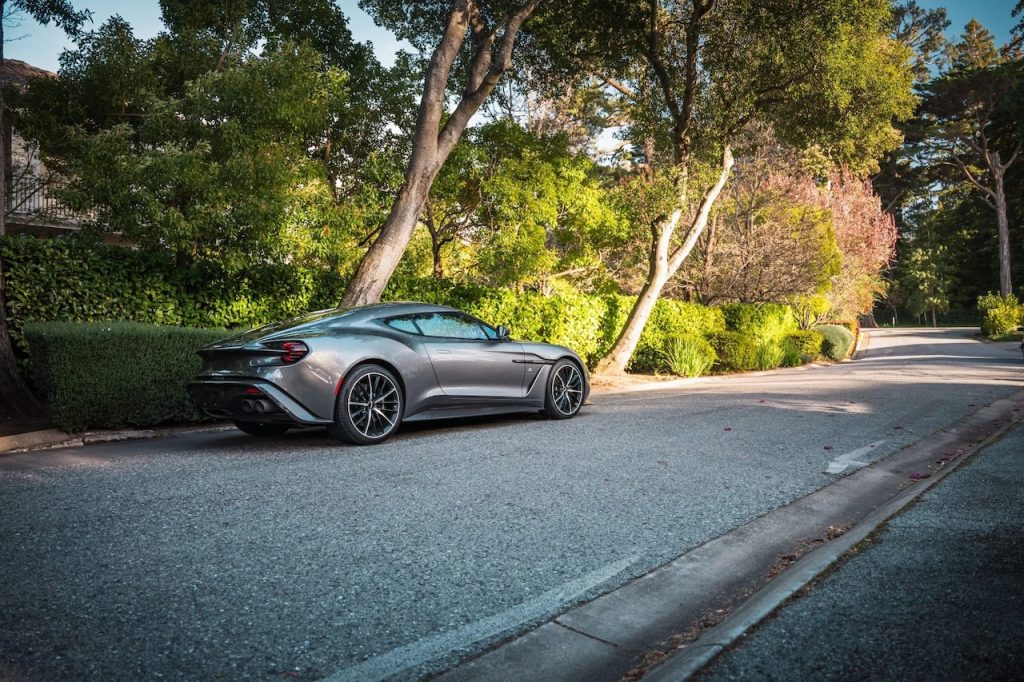 Aston Martin Vanquish By Zagato - Lady Signorina 3