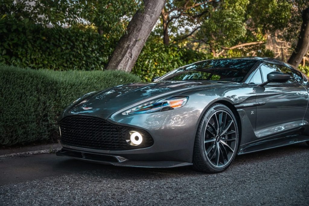 Aston Martin Vanquish By Zagato - Lady Signorina 11