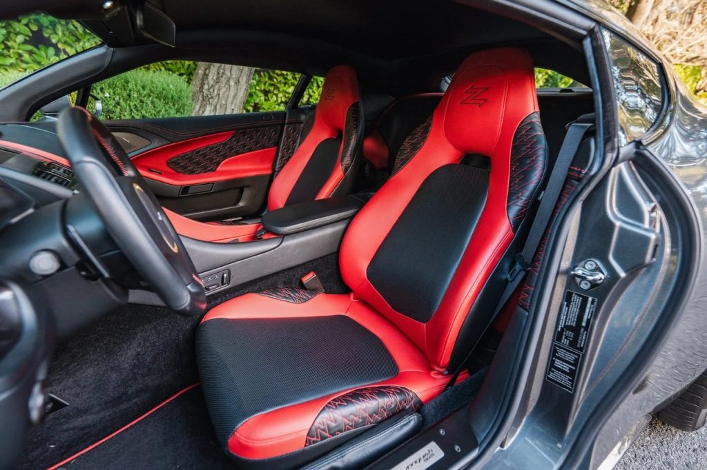 Aston Martin Vanquish By Zagato - Lady Signorina 22