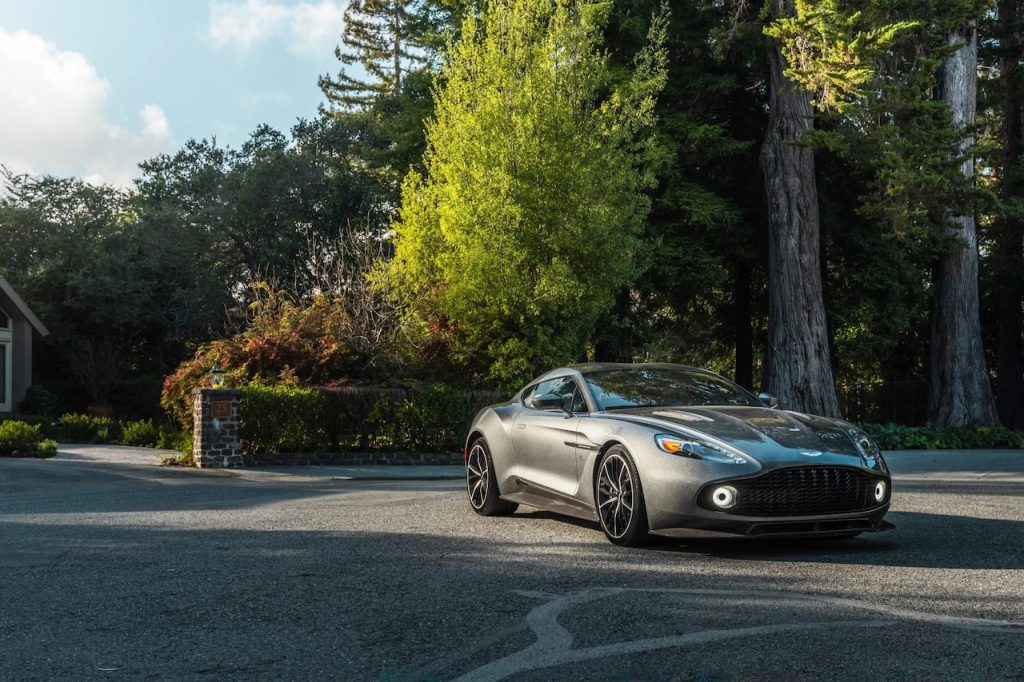 Aston Martin Vanquish By Zagato - Lady Signorina 2