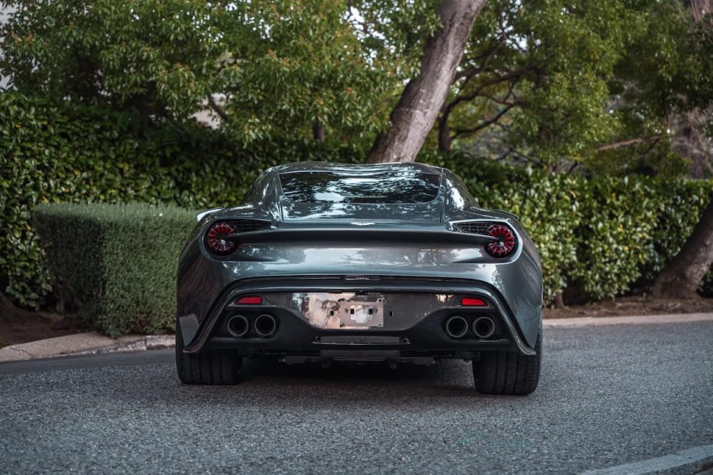 Aston Martin Vanquish By Zagato - Lady Signorina 7