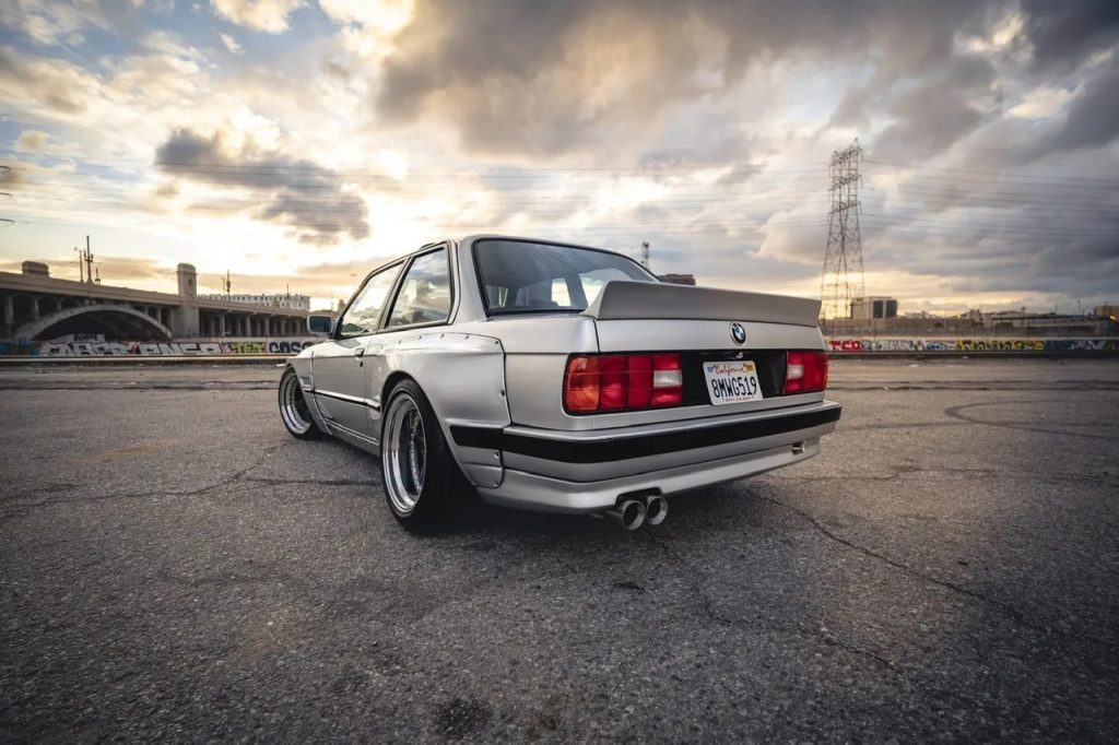 BMW E30 318 is Pandem : Gangster & Gentleman 4